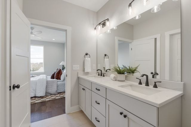 306 Becanni Ln, Nashville, TN 37209