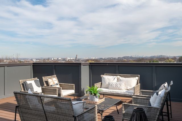 306 Becanni Ln, Nashville, TN 37209