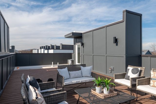 306 Becanni Ln, Nashville, TN 37209