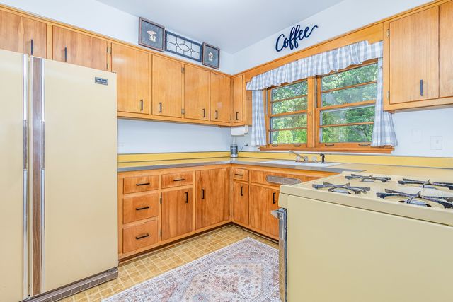 308 Sheldon Avenue, Downers Grove, IL 60515
