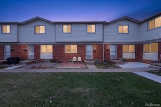 20814 Hunt Drive, Roseville, MI 48066