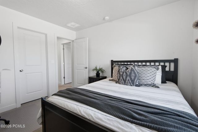 2088 S 2200 West, Woods Cross, UT 84087