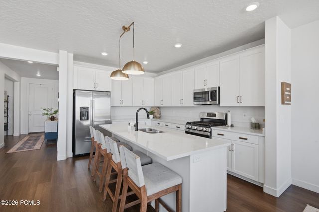 2088 S 2200 West, Woods Cross, UT 84087