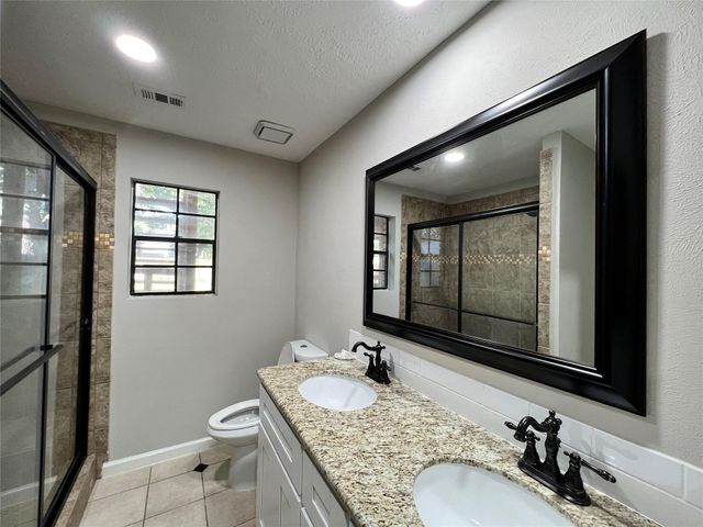 8426 Laurel Trails Drive, Houston, TX 77095