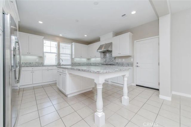 108 Pacer, Irvine, CA 92618