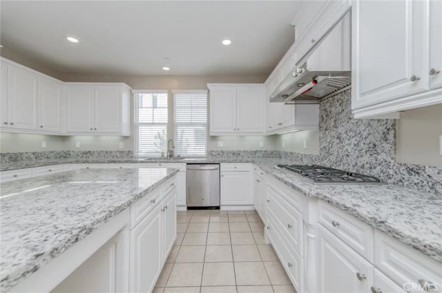 108 Pacer, Irvine, CA 92618