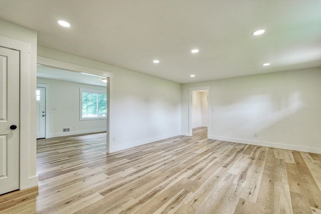 222 Northgate Circle, Boiling Springs, SC 29316
