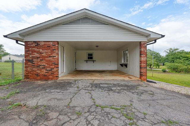222 Northgate Circle, Boiling Springs, SC 29316