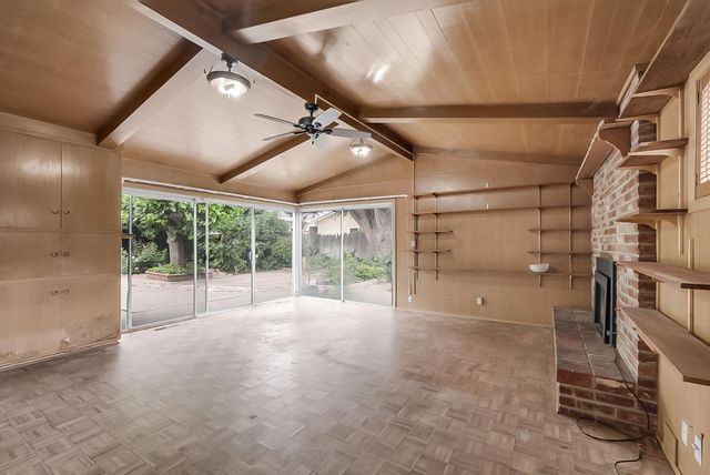 1149 W Benjamin Holt Dr, Stockton, CA 95207