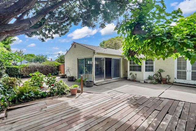1149 W Benjamin Holt Dr, Stockton, CA 95207