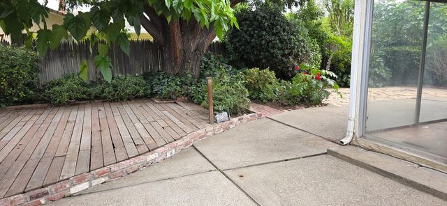 1149 W Benjamin Holt Dr, Stockton, CA 95207