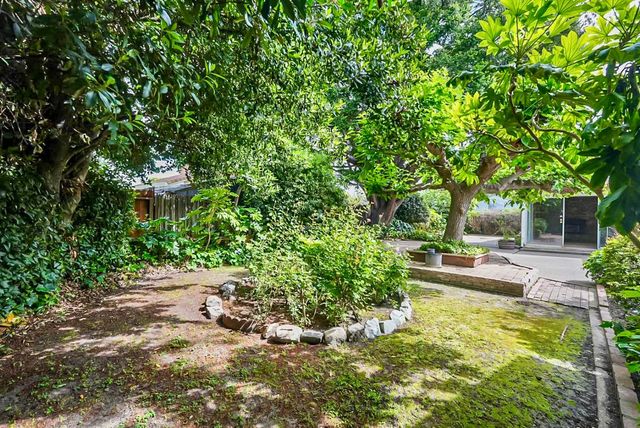 1149 W Benjamin Holt Dr, Stockton, CA 95207