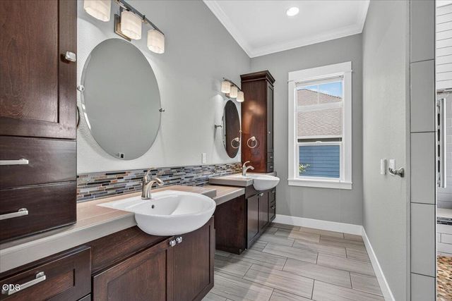 4200 Falcon Ridge Terrace, Medford, OR 97504