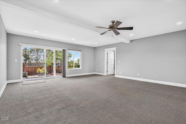 4200 Falcon Ridge Terrace, Medford, OR 97504