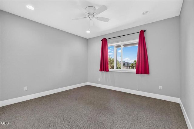 4200 Falcon Ridge Terrace, Medford, OR 97504
