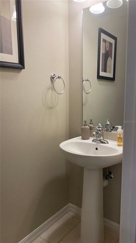 3880 82ND AVENUE CIRCLE E 101, Sarasota, FL 34243