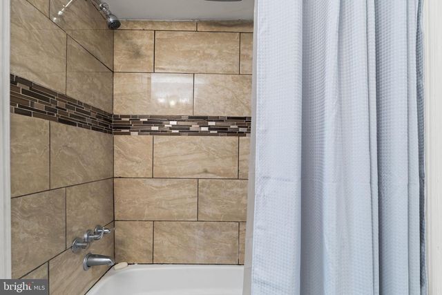 226 PARKER AVE, Oaklyn, NJ 08107