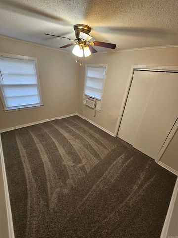 11 Hays Ct, North Little Rock, AR 72118