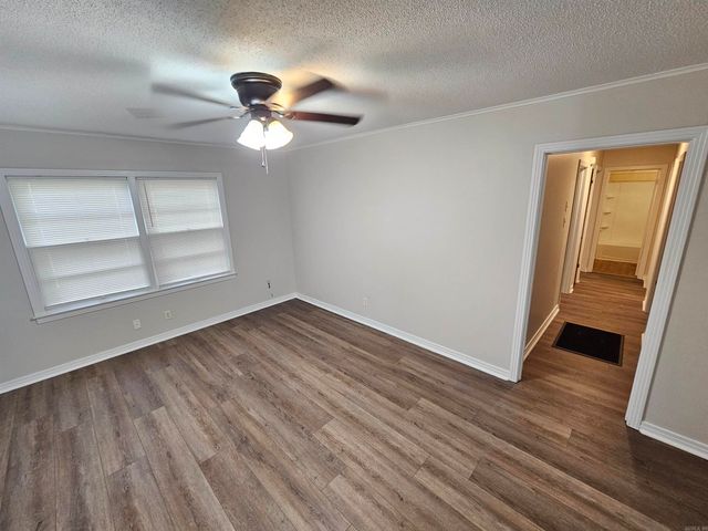 11 Hays Ct, North Little Rock, AR 72118