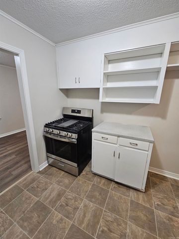 11 Hays Ct, North Little Rock, AR 72118