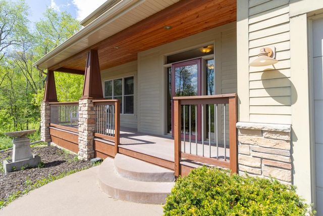 908 87th Avenue, Hudson, WI 54016