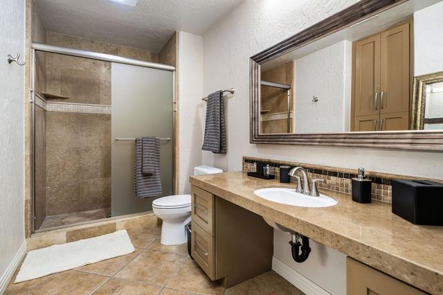 38659 Nasturtium Way, Palm Desert, CA 92211
