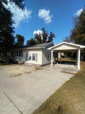 165 Shaw Road, Wallace, NC 28466