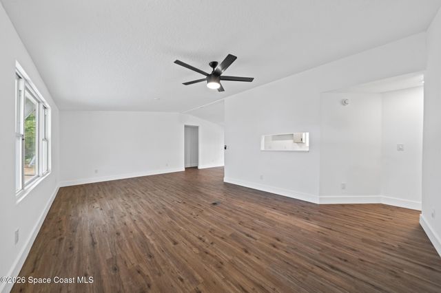 935 Falcon Drive, Micco, FL 32976