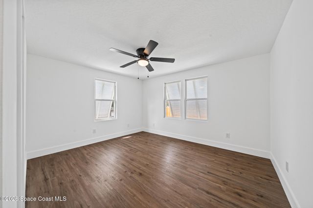 935 Falcon Drive, Micco, FL 32976