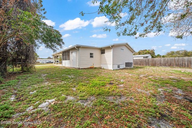 935 Falcon Drive, Micco, FL 32976