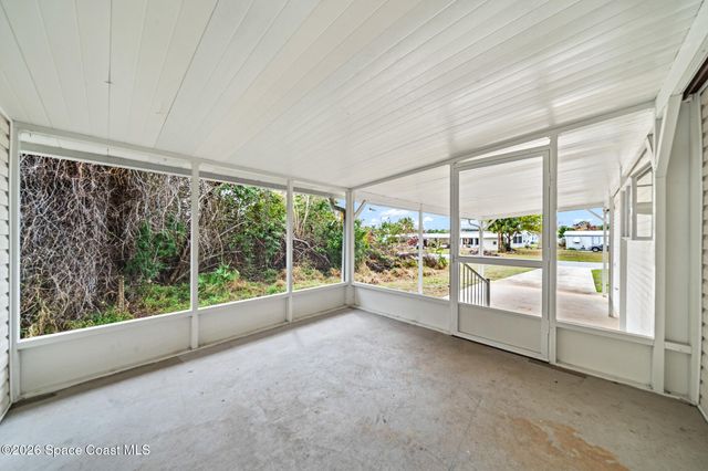 935 Falcon Drive, Micco, FL 32976