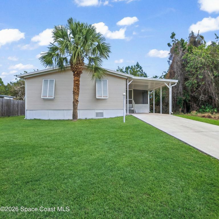 935 Falcon Drive, Micco, FL 32976