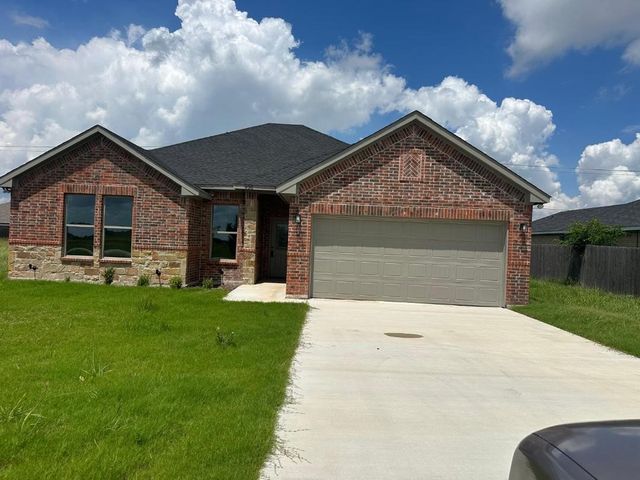 905 Harbor Point Road, Gun Barrel City, TX 75156