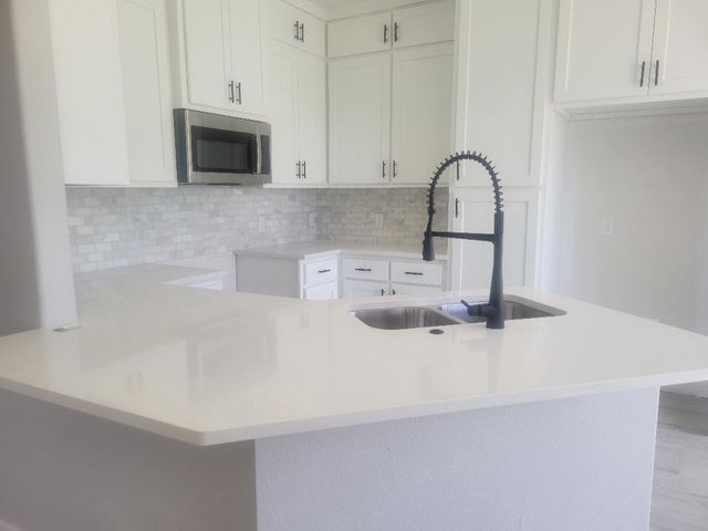 905 Harbor Point Road, Gun Barrel City, TX 75156