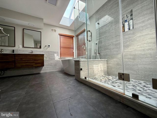 3 DANNYS, Princeton Junction, NJ 08550
