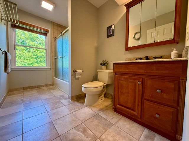 3 DANNYS, Princeton Junction, NJ 08550