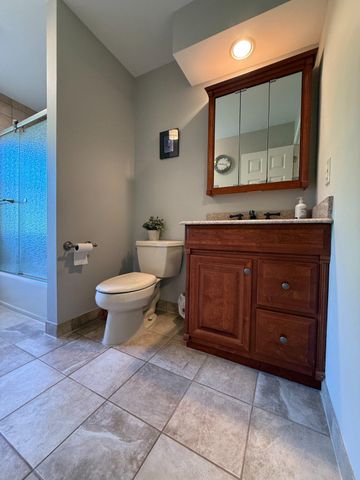 3 DANNYS, Princeton Junction, NJ 08550