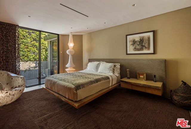 1087 Moraga Drive, Los Angeles, CA 90049