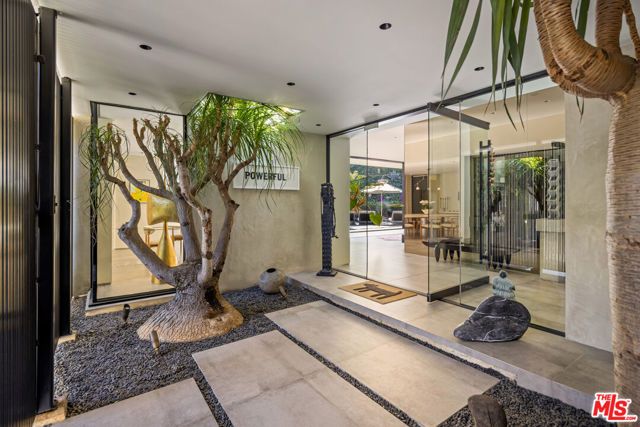 1087 Moraga Drive, Los Angeles, CA 90049