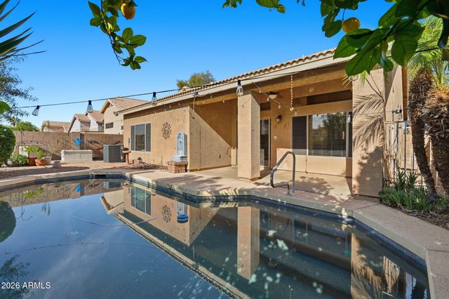 1561 E BLACK DIAMOND Drive, Gilbert, AZ 85296