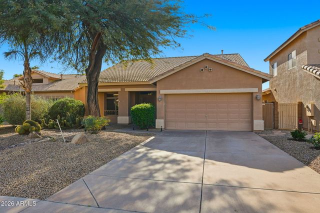 1561 E BLACK DIAMOND Drive, Gilbert, AZ 85296