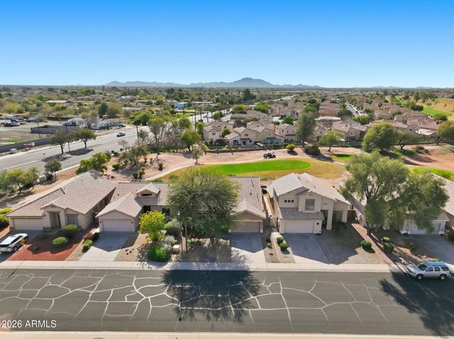 1561 E BLACK DIAMOND Drive, Gilbert, AZ 85296