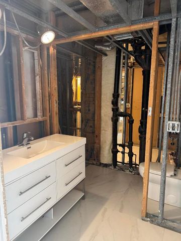 100 Paradise Harbour Boulevard 212, North Palm Beach, FL 33408