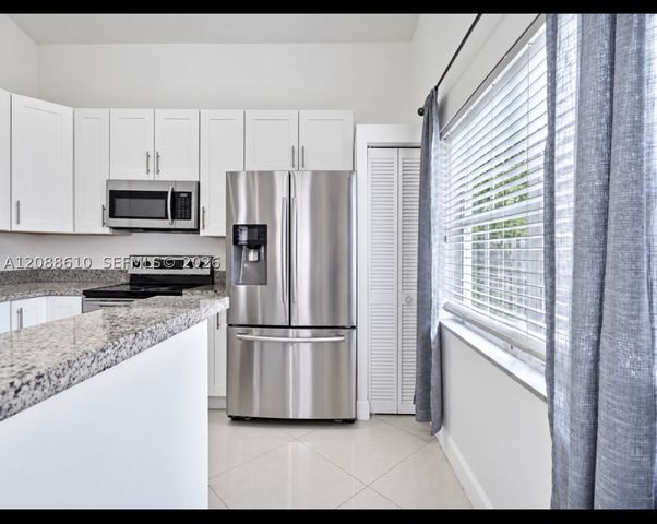 7384 Granada Way, Margate, FL 33063