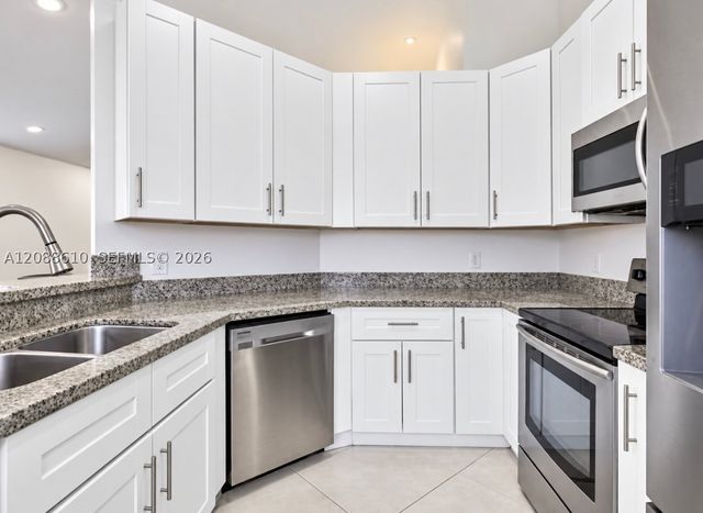 7384 Granada Way, Margate, FL 33063