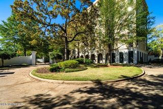1200 Meadowbrook Road, 18, Jackson, MS 39206