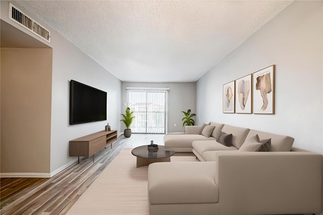 2818 S Bartell Drive 39, Houston, TX 77054