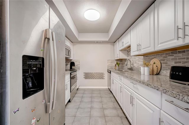 2818 S Bartell Drive 39, Houston, TX 77054