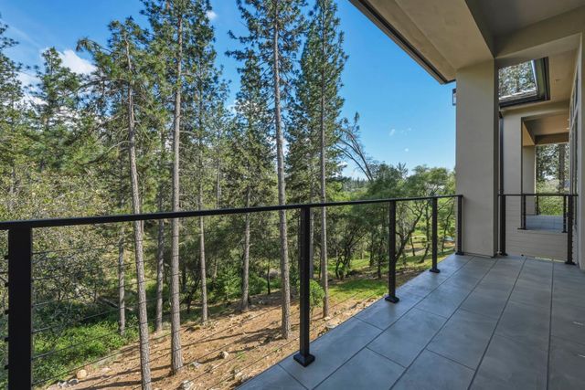 1455 Lodge View Dr, Meadow Vista, CA 95722