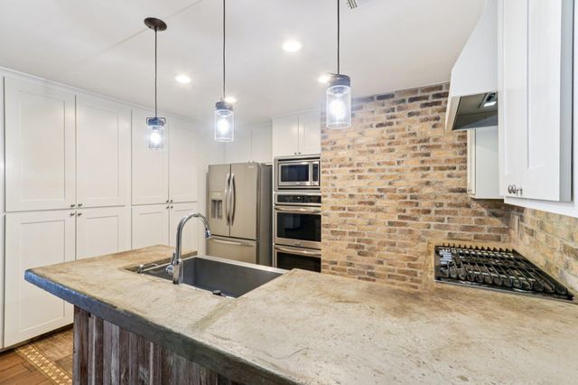 24369-2 Bingham Creek RD 12, Leander, TX 78641